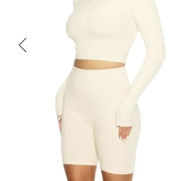 NWT Naked Wardrobe tan ribbed shorts - Picture 2 of 10